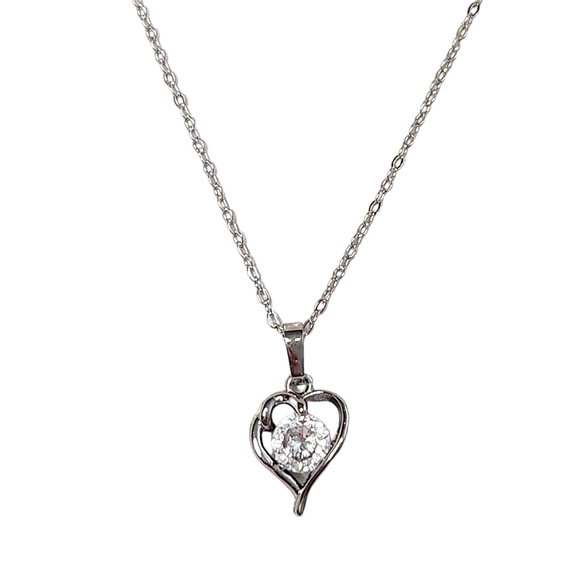 925 Sterling Silver Heart Necklace - Picture 1 of 3